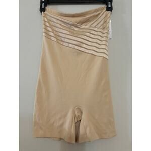 Assets by SPANX Glam Hi Waist Girl Short Nude Medium Waist Trainer Shapewear